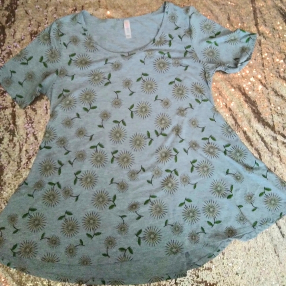 Lularoe perfect T cotton material 96% polyester 4% spandex